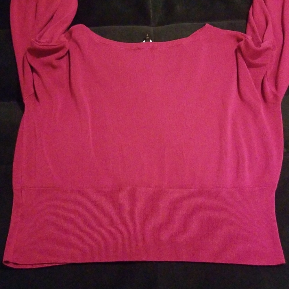 Sweater - Picture 4 of 4